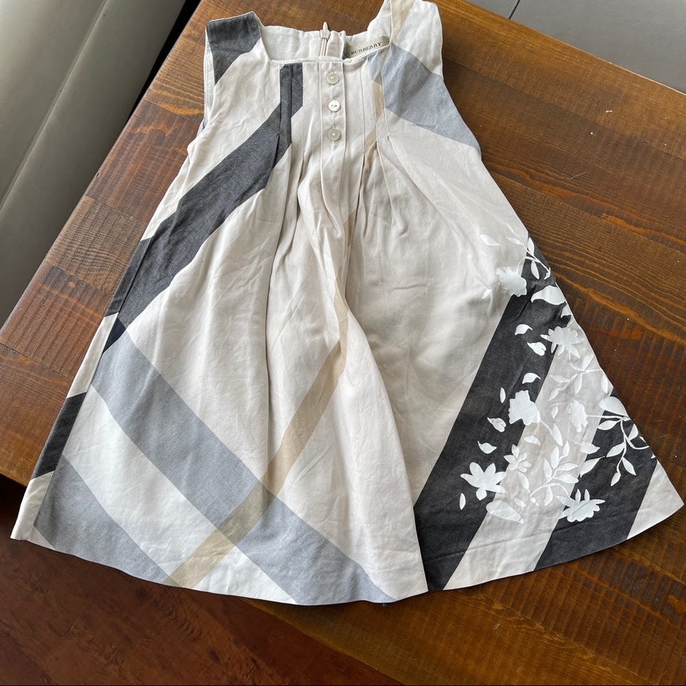 Burberry Dress 9/12 months sleeveless Burberry beige flowers - Picture 2 of 4